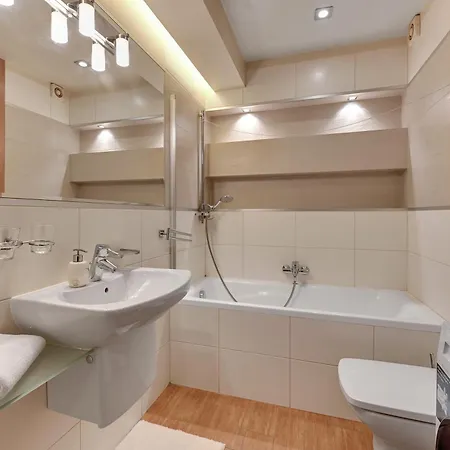Smile By Grand Apartament